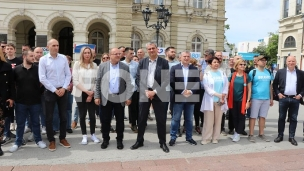 Ostanak kod kuće spasava SNS